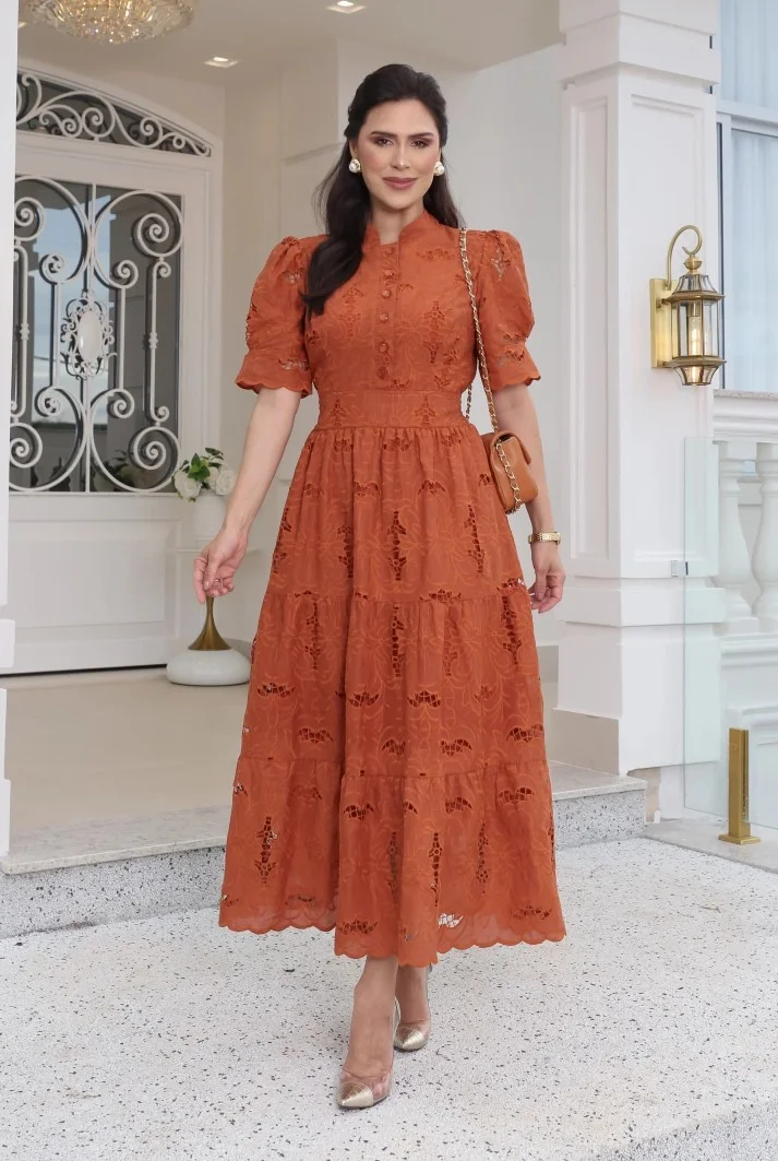 Vestido Emily Diverse em lese 100% algodão bordado – 38 ao 48 - Imagem 2