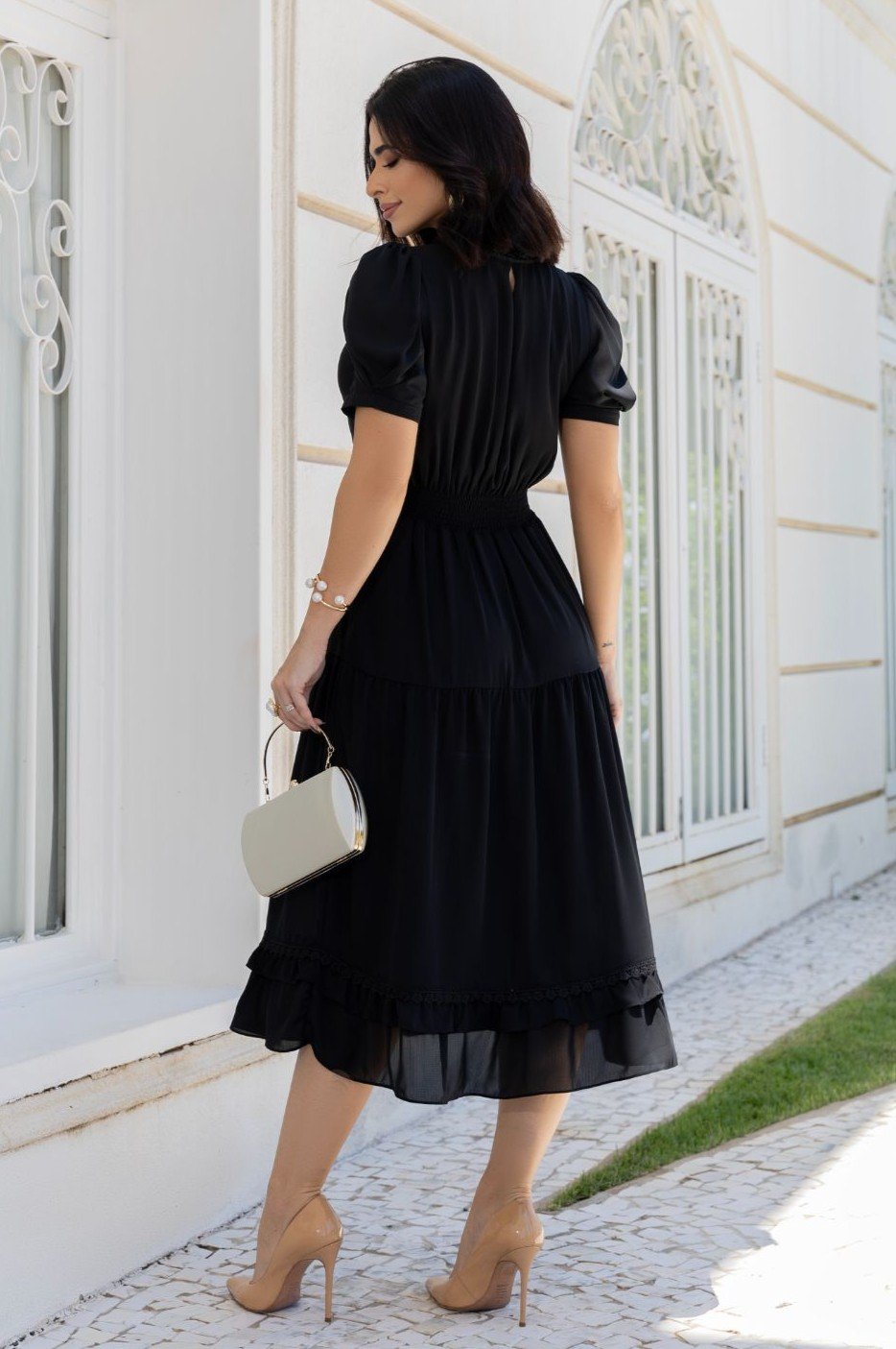 Vestido premium Alma em chiffon texturizado preto, forrado - Imagem 3