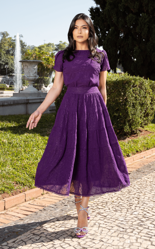 PROMOÇÃO - Conjunto premium em chiffon bordado roxo, forrado