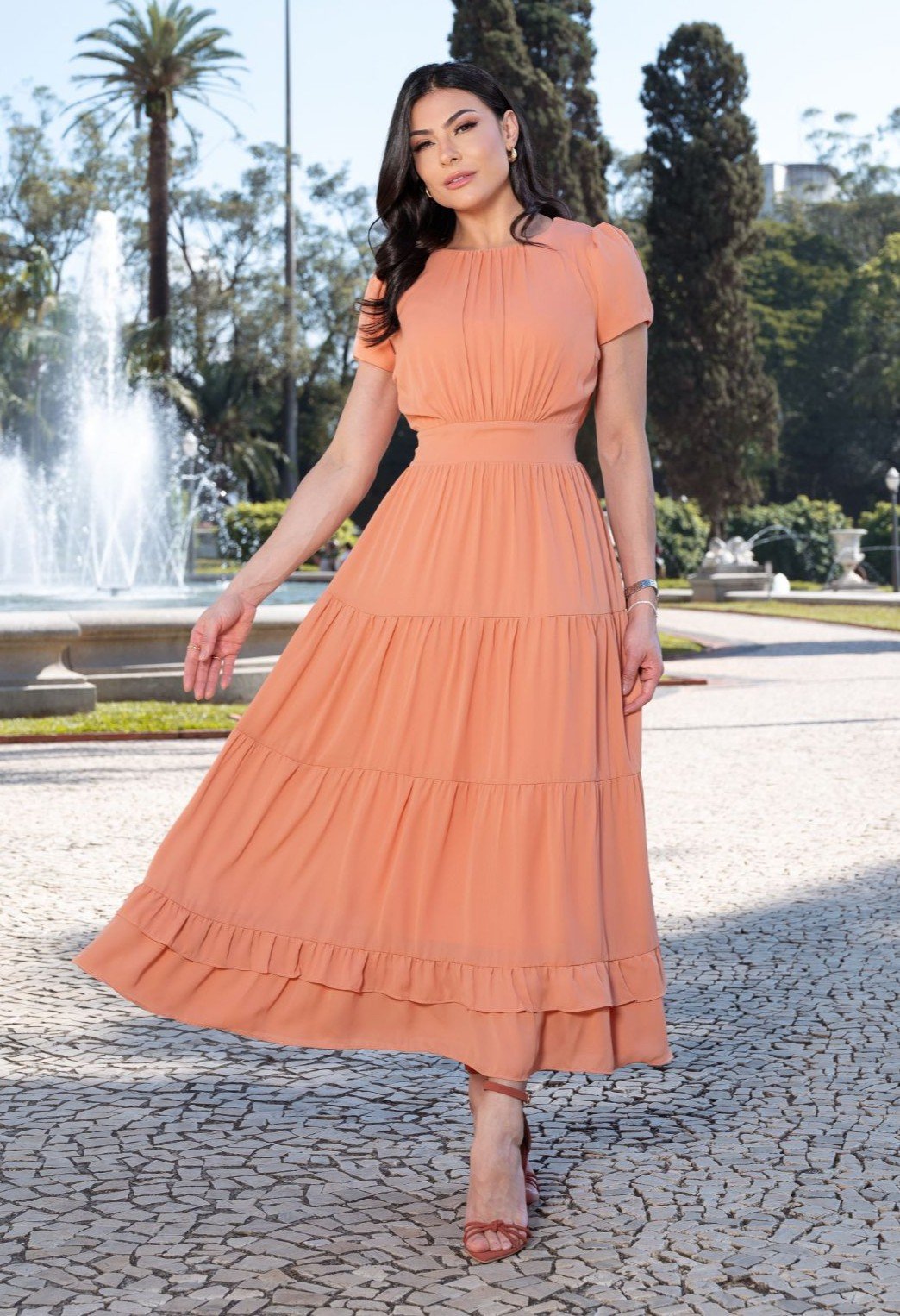 Vestido premium Sofia feito em chiffon, forrado - Imagem 5